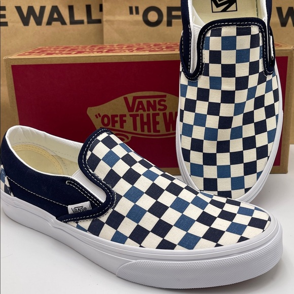 Vans Men’s Blue Checkerboard Classic Slip-On
Tri-Tone Check Navy
VN000D5PBX9 - Picture 15 of 16